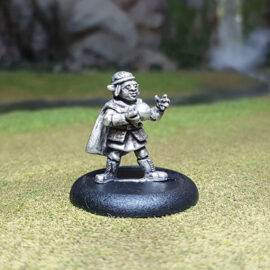 MH118 : Female Gnome Wizard. Suitable for wargaming and fantasy tabletop rpg games.
