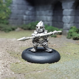 MH110 : Female Halfling Fighter. Suitable for wargaming and fantasy tabletop rpg games.