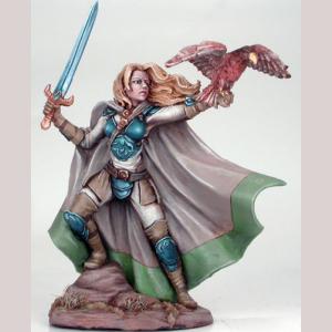 DSM7409 : Female Ranger with Falcon