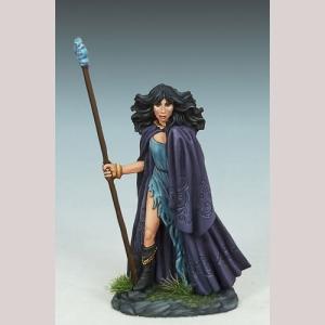 DSM1189 : Female Mage with Staff