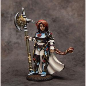 DSM7392 : Female Warrior with Great Axe