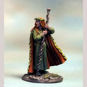 DSM7231 : Female Elven Druid with Staff