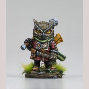 DSM8156 : Owl Cleric with Mace